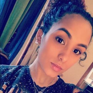 Meet your Posher, Katrina